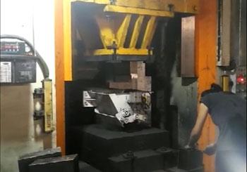 耐火磚成型自動化，工作更輕松